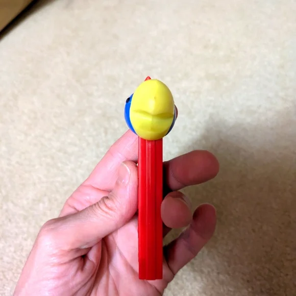 Vintage Toucan/Parrot Bird.No Feet.Red Stem, Yellow Beak & Blue Head.Mint.